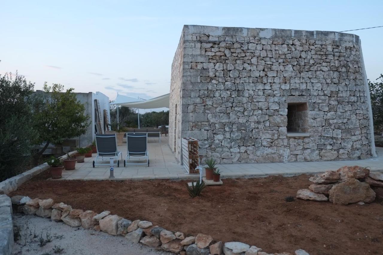 I Caseddhi Di Santo E Toto Torre Suda Exterior photo