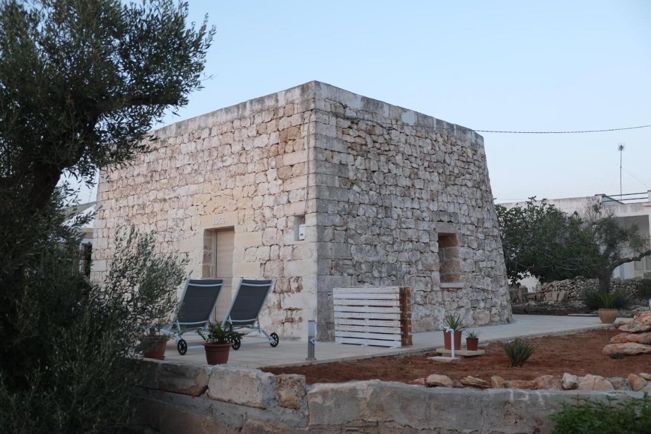 I Caseddhi Di Santo E Toto Torre Suda Exterior photo